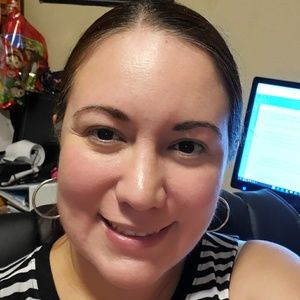 Meet your Posher, Adriana